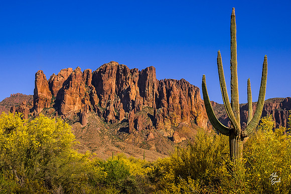 Superstition Mountain, Apache Trail, Phoenix, Az
