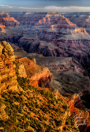 Mather Point - Grand Canyon at sunrise