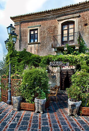 Bar Vitelli, Sicily